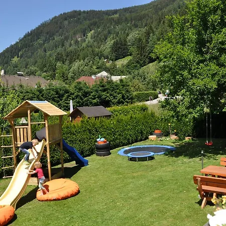 Alojamento de Acomodação e Pequeno-almoço Haus Nohra